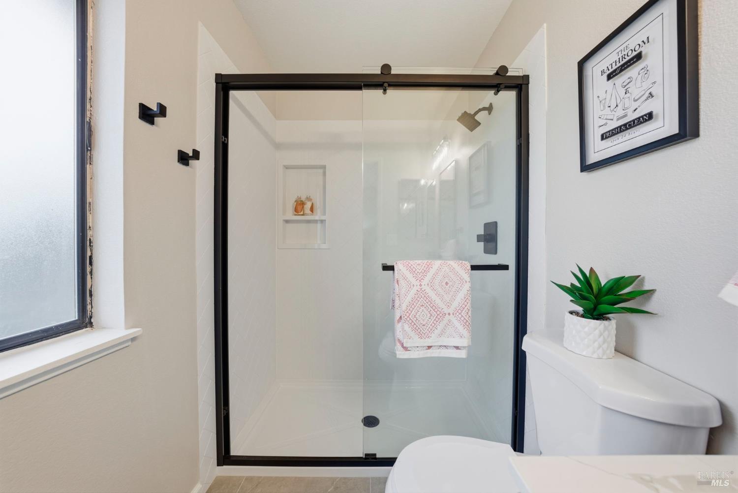 Detail Gallery Image 54 of 89 For 1129 Scott St, Fairfield,  CA 94533 - 4 Beds | 2/1 Baths