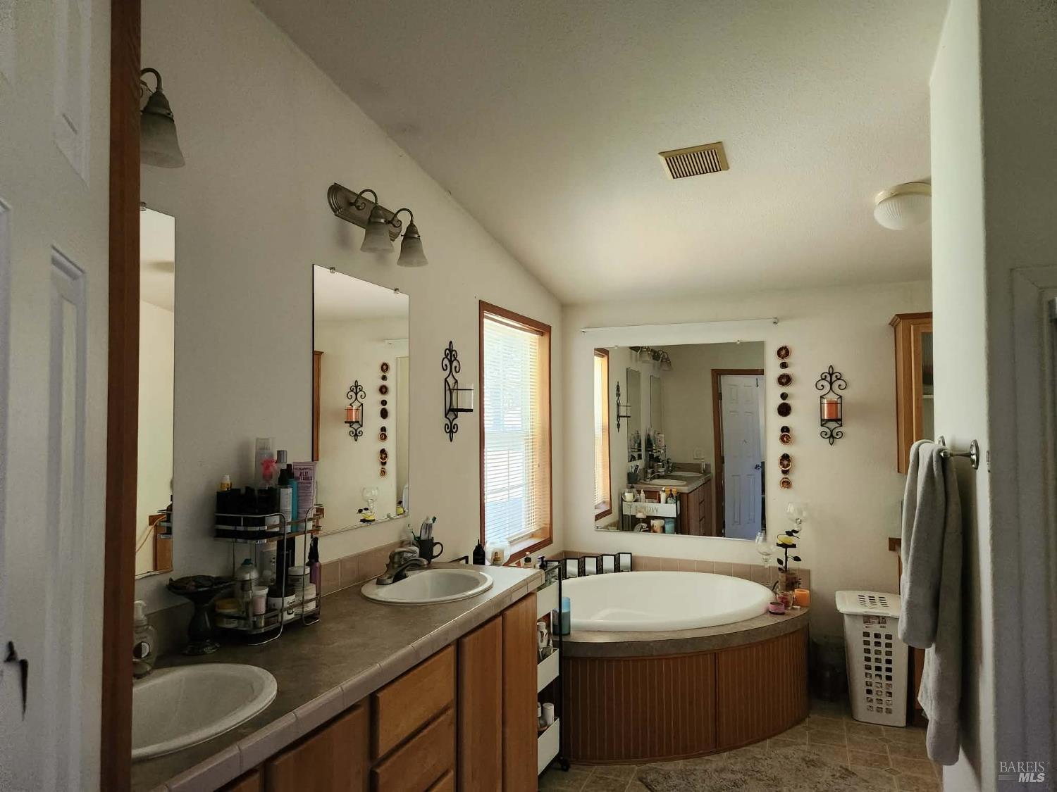 Detail Gallery Image 23 of 36 For 19401 Walker Rd 30, Willits,  CA 95490 - 3 Beds | 2 Baths