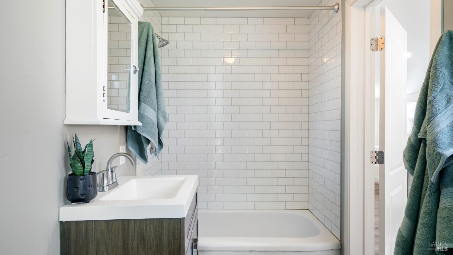 Detail Gallery Image 16 of 37 For 3616 Church St, Occidental,  CA 95465 - 3 Beds | 1 Baths