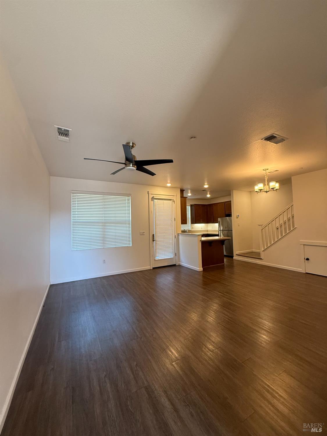 Detail Gallery Image 2 of 21 For 524 Blythewood Pl, Santa Rosa,  CA 95407 - 4 Beds | 2/1 Baths