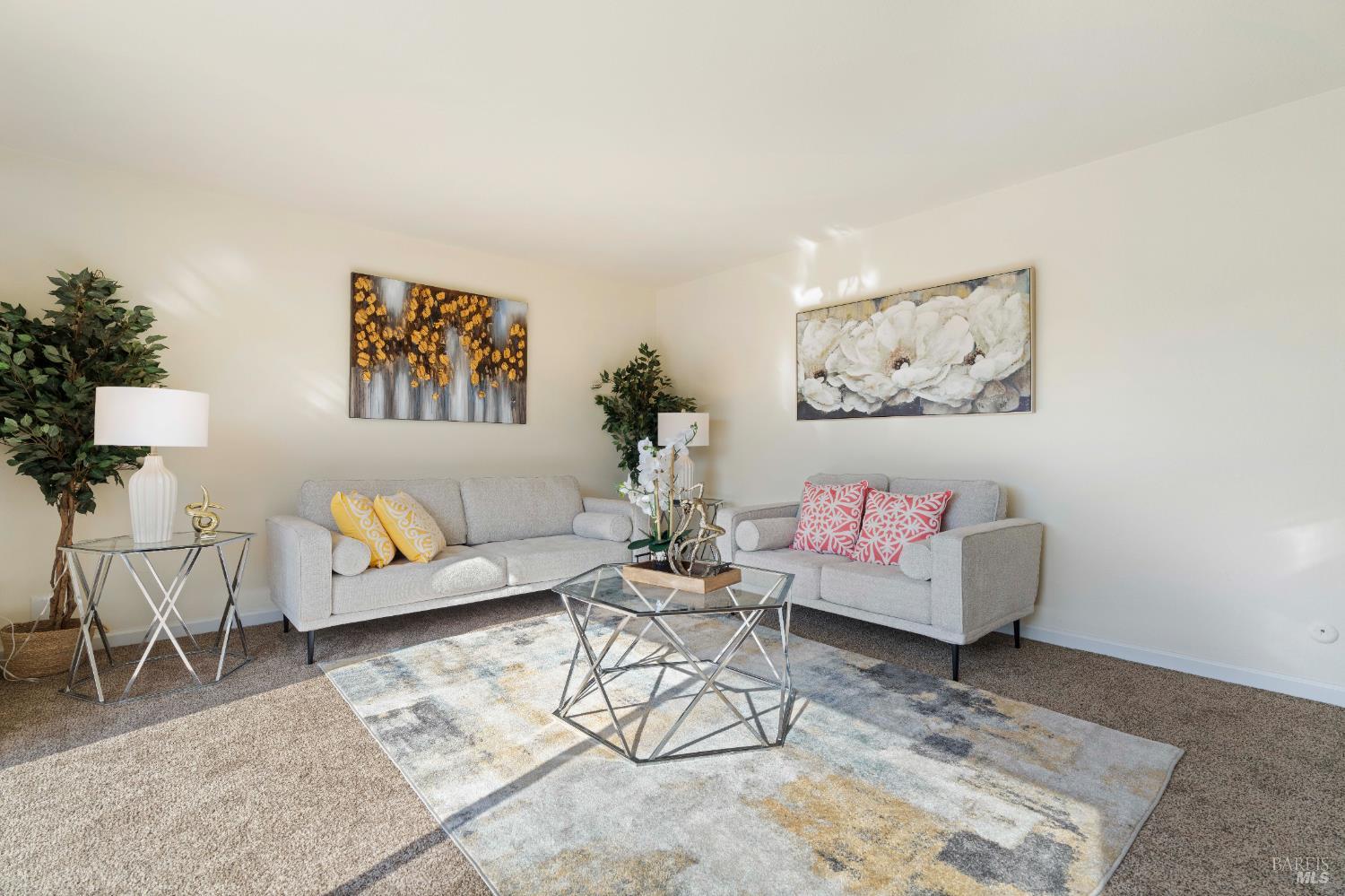 Detail Gallery Image 11 of 44 For 107 Lexington Dr, Vallejo,  CA 94591 - 3 Beds | 2/1 Baths