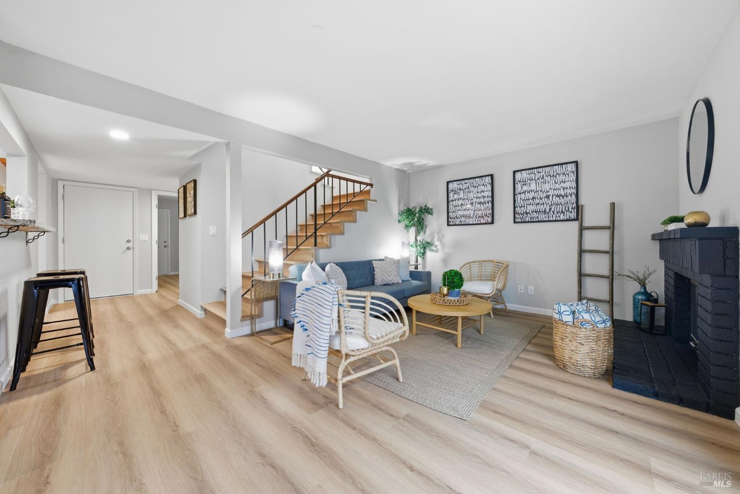 Detail Gallery Image 17 of 89 For 1129 Scott St, Fairfield,  CA 94533 - 4 Beds | 2/1 Baths