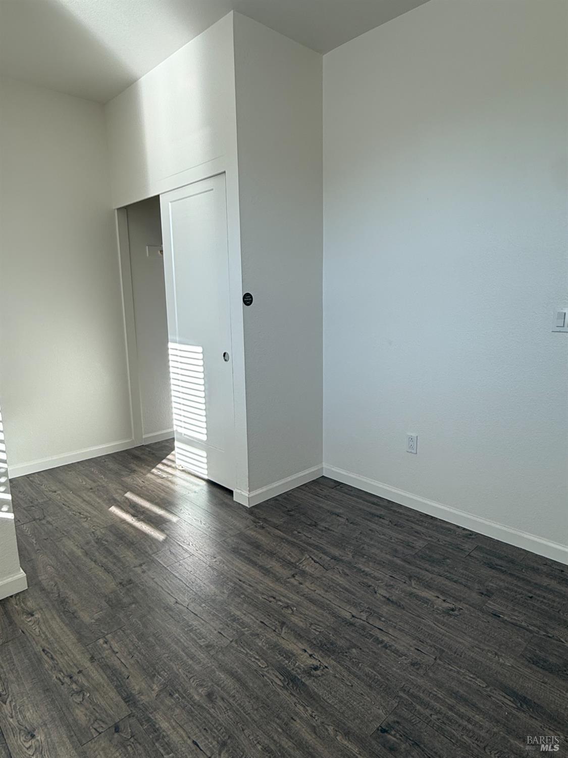 Detail Gallery Image 12 of 21 For 524 Blythewood Pl, Santa Rosa,  CA 95407 - 4 Beds | 2/1 Baths