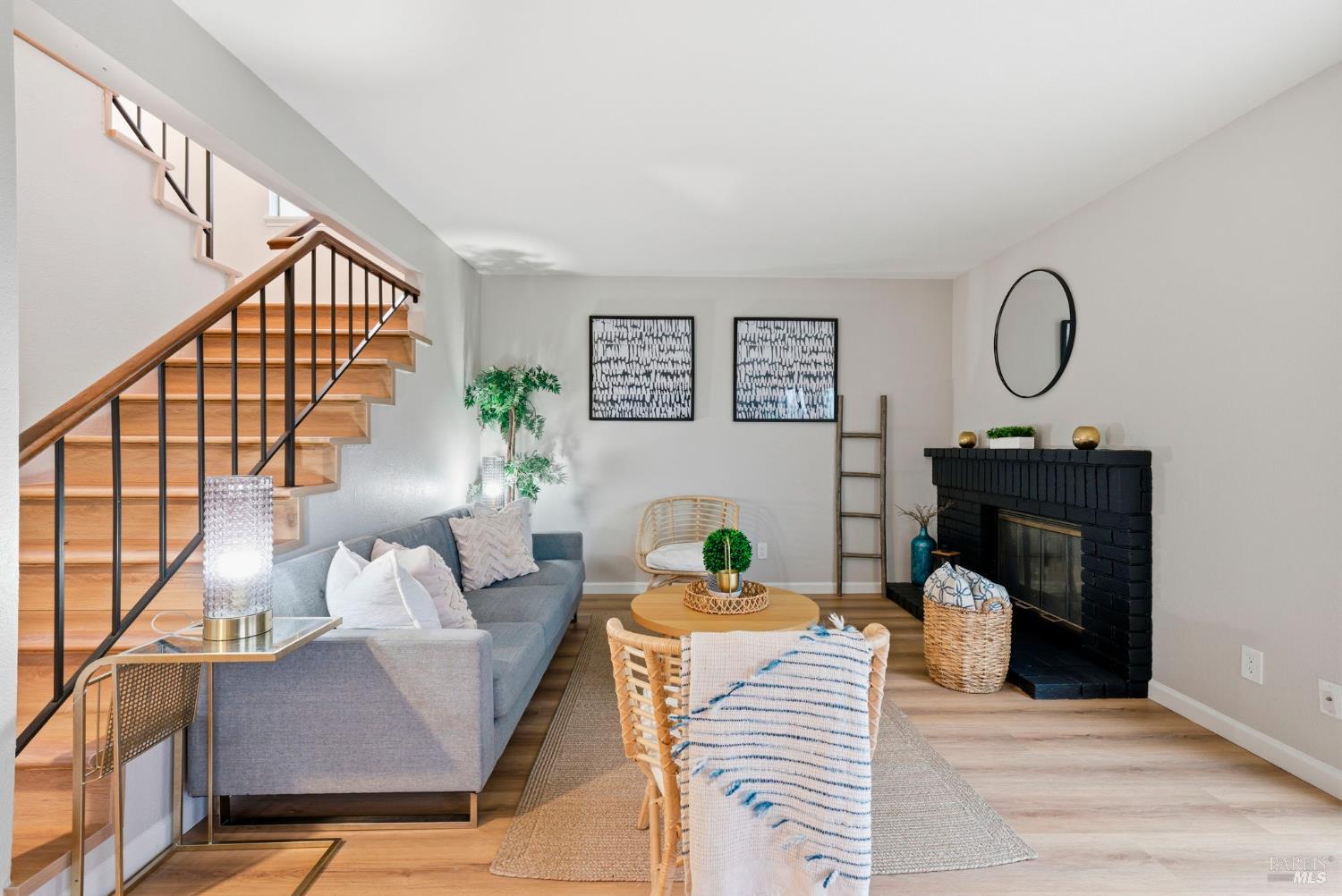 Detail Gallery Image 16 of 89 For 1129 Scott St, Fairfield,  CA 94533 - 4 Beds | 2/1 Baths