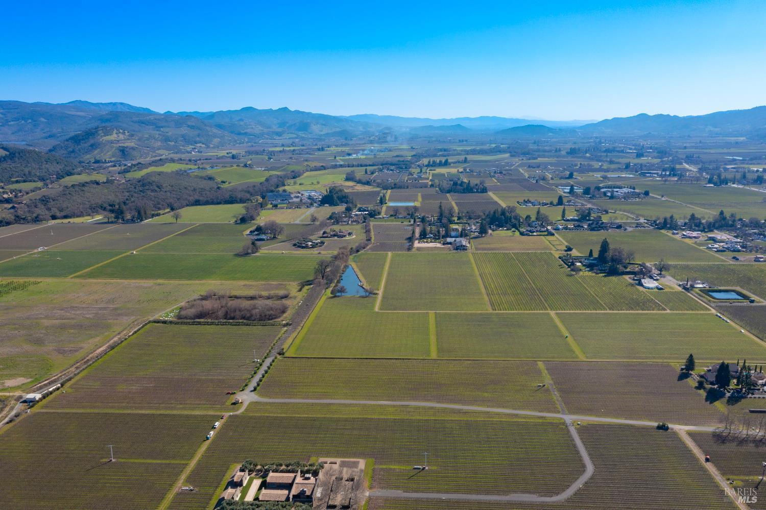 Detail Gallery Image 10 of 13 For 218 Zinfandel Ln, Saint Helena,  CA 94574 - – Beds | – Baths