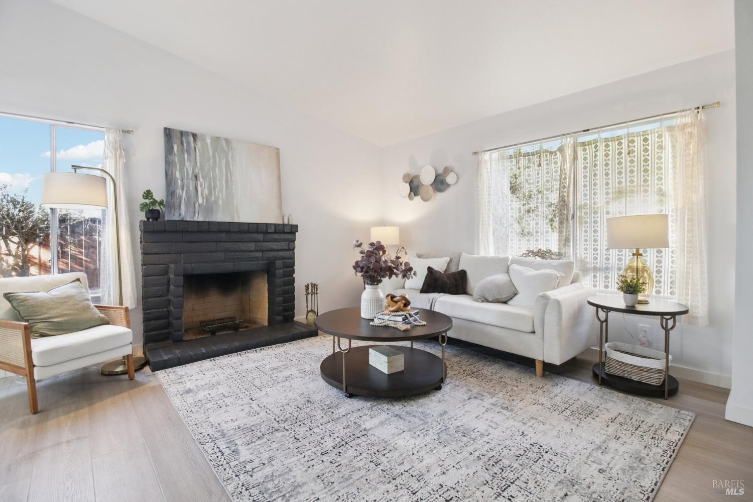 Detail Gallery Image 5 of 48 For 109 Birch St St, Vallejo,  CA 94589 - 2 Beds | 2 Baths