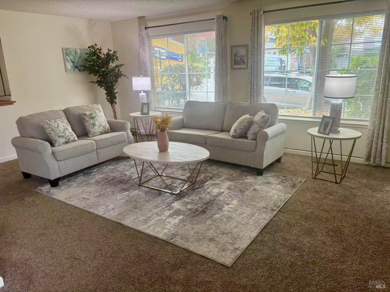 Detail Gallery Image 8 of 44 For 107 Lexington Dr, Vallejo,  CA 94591 - 3 Beds | 2/1 Baths