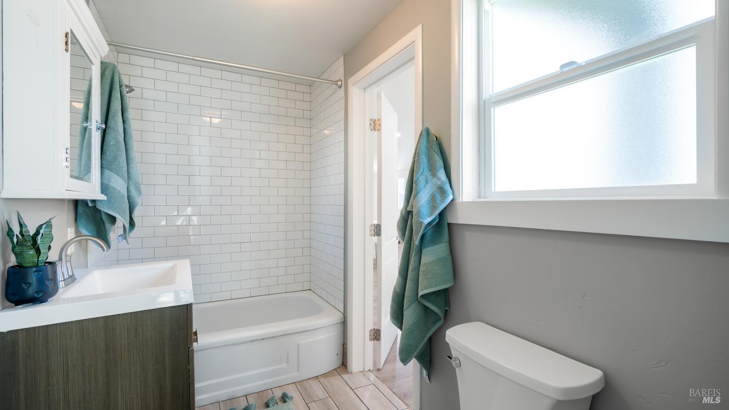 Detail Gallery Image 15 of 37 For 3616 Church St, Occidental,  CA 95465 - 3 Beds | 1 Baths