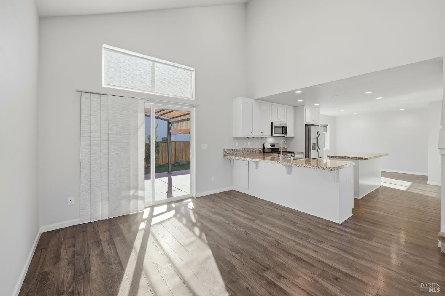 Detail Gallery Image 12 of 52 For 3505 Barnes Rd, Santa Rosa,  CA 95403 - 3 Beds | 2/1 Baths