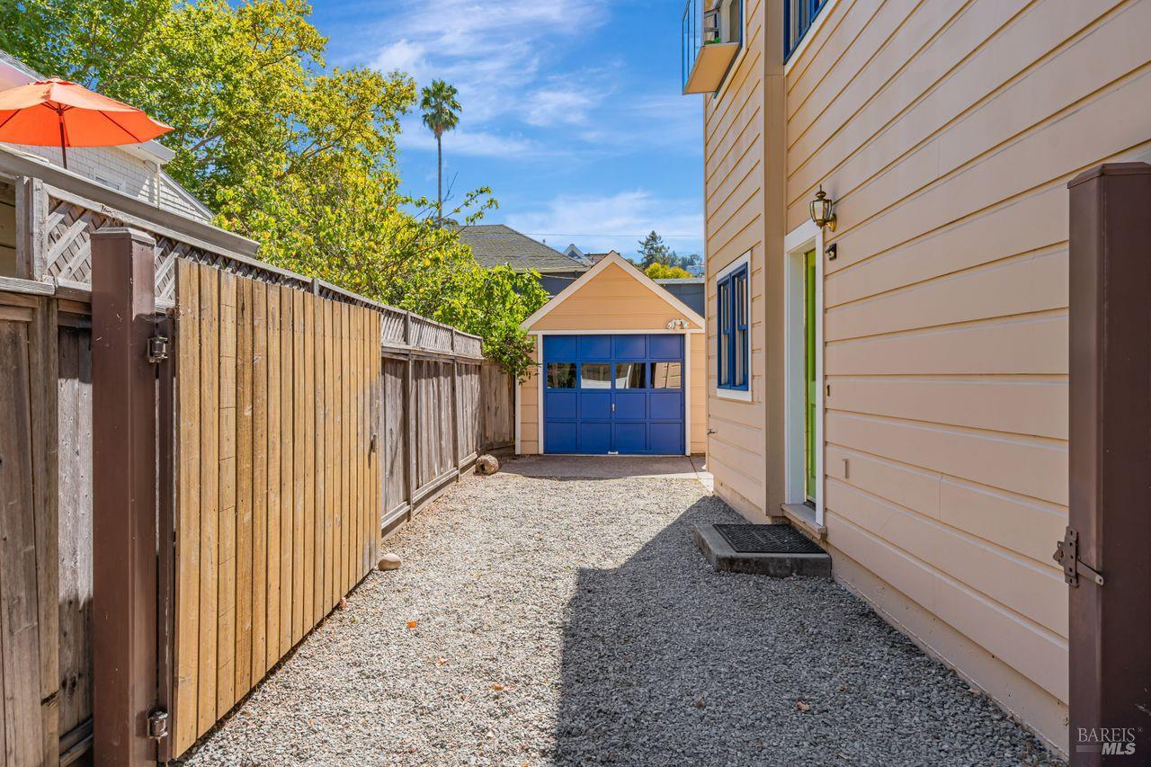 Detail Gallery Image 26 of 27 For 105 Bayview St, San Rafael,  CA 94901 - 3 Beds | 2 Baths