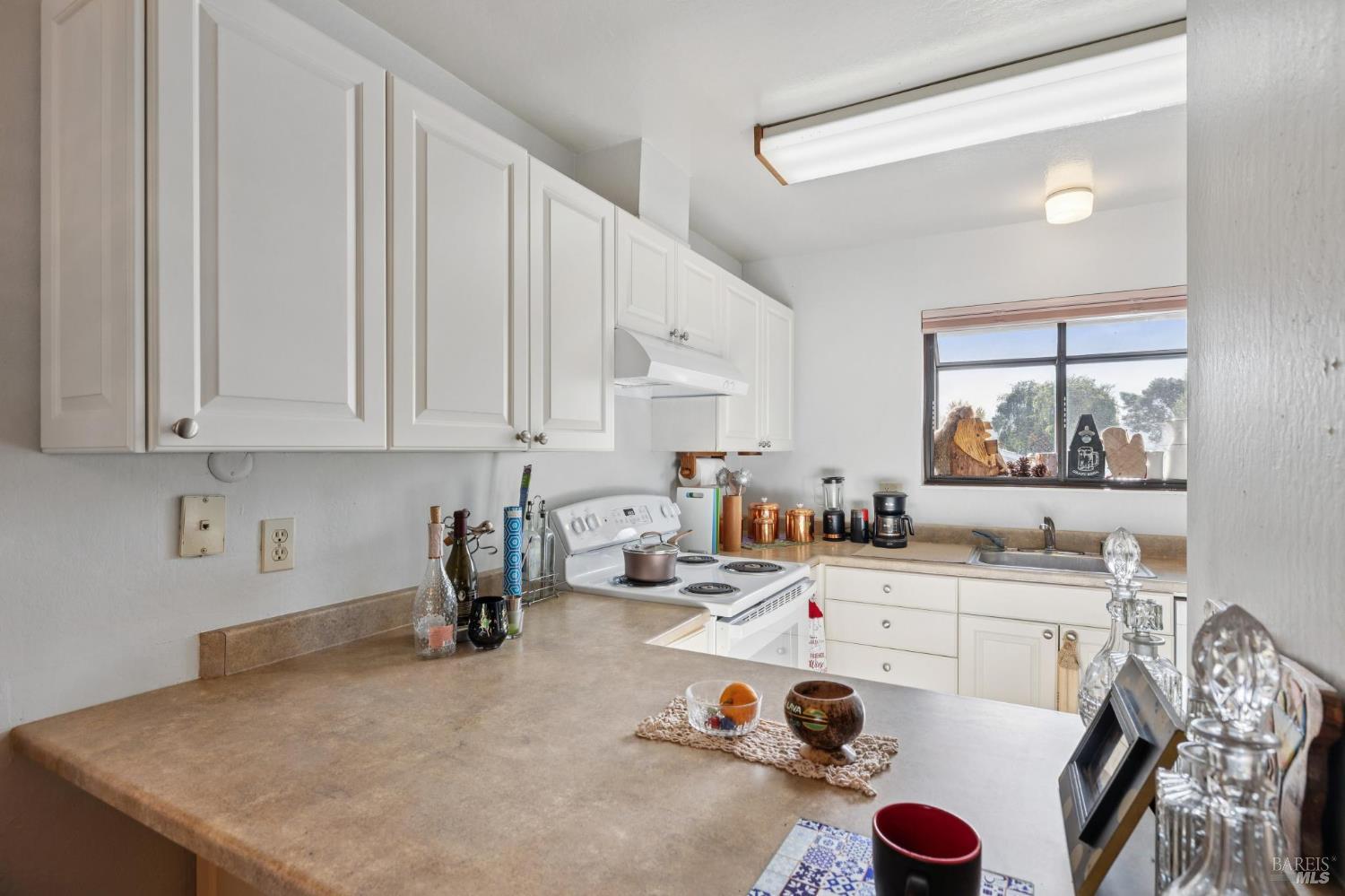 Detail Gallery Image 14 of 34 For 900 Southampton Rd #2,  Benicia,  CA 94510 - 1 Beds | 1 Baths