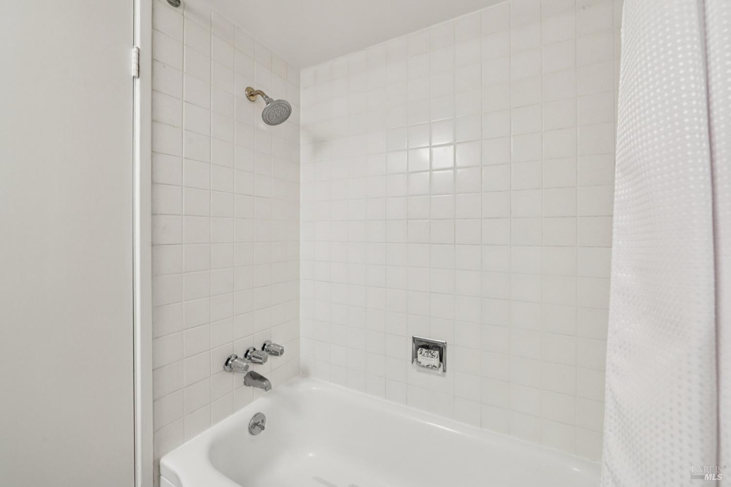 Detail Gallery Image 30 of 64 For 290 via Casitas Unkn #206,  Greenbrae,  CA 94904 - 3 Beds | 2 Baths