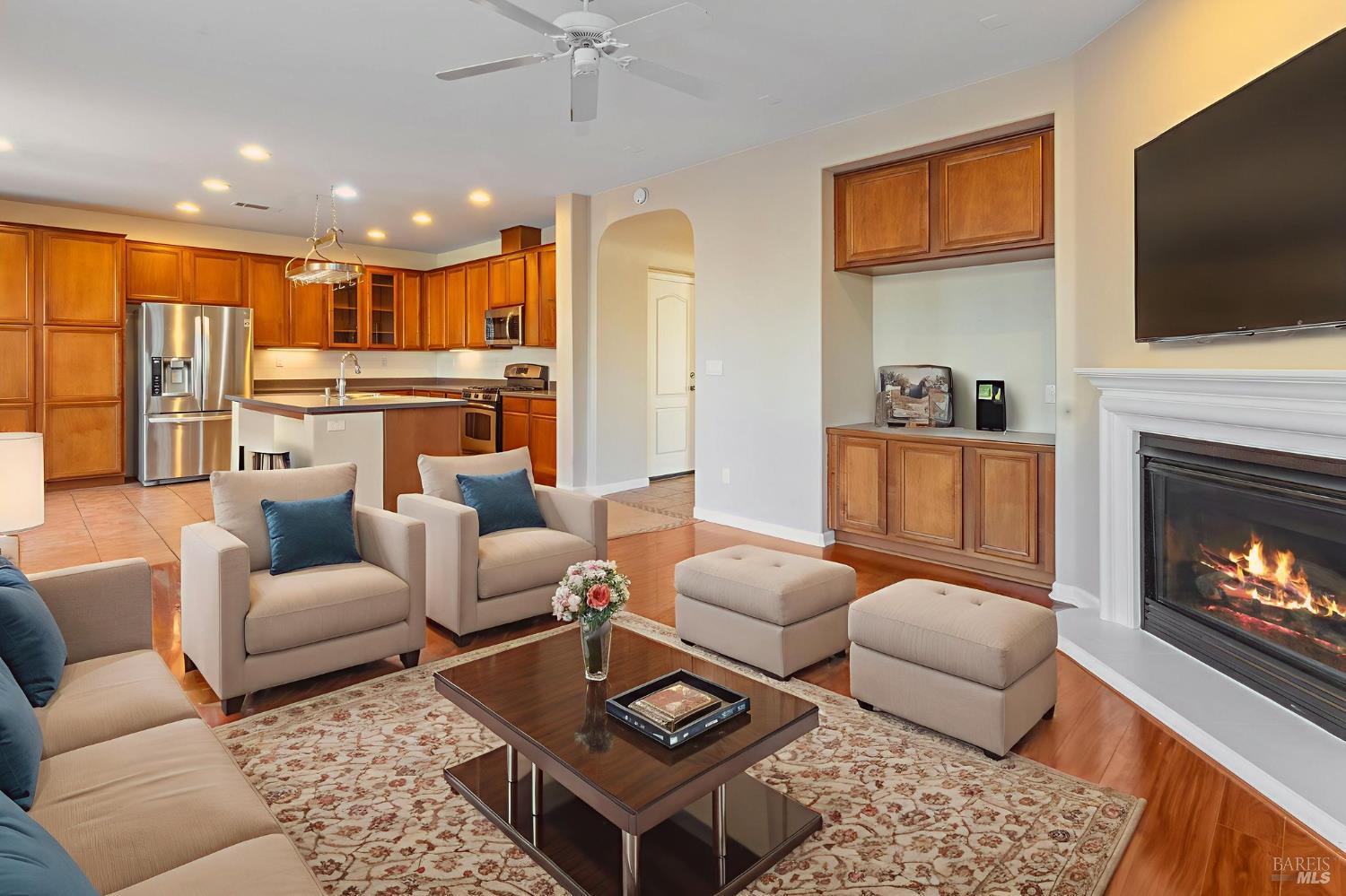 Detail Gallery Image 12 of 48 For 5018 Brown Ln, Fairfield,  CA 94533 - 3 Beds | 2/1 Baths