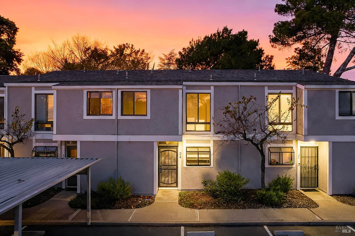 Detail Gallery Image 11 of 52 For 900 Southampton Rd #24,  Benicia,  CA 94510 - 3 Beds | 1/1 Baths