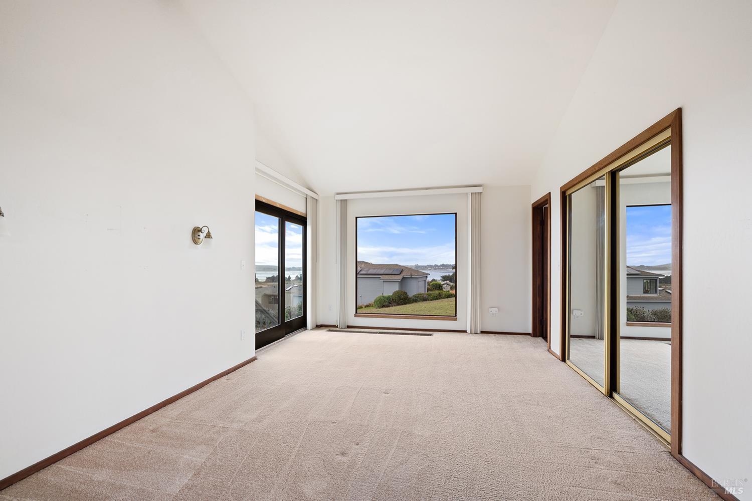 Detail Gallery Image 13 of 28 For 190 Starboard Ct, Bodega Bay,  CA 94923 - 3 Beds | 2 Baths