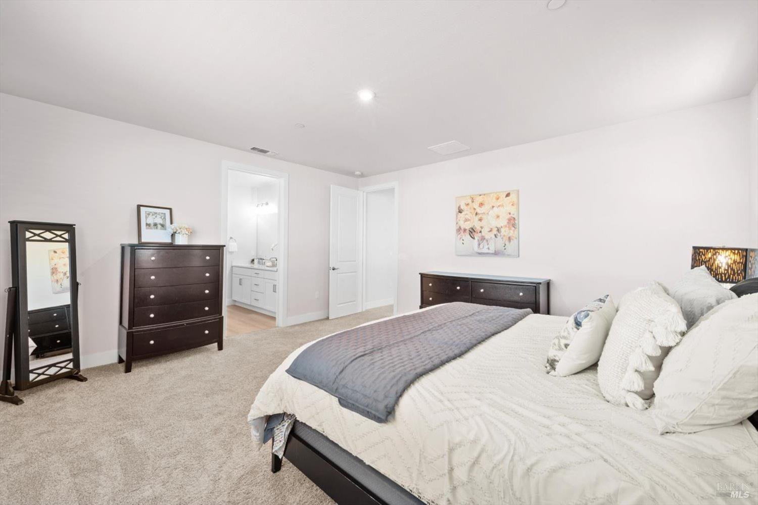 Detail Gallery Image 46 of 81 For 1532 Base Ct, Dixon,  CA 95620 - 4 Beds | 3 Baths