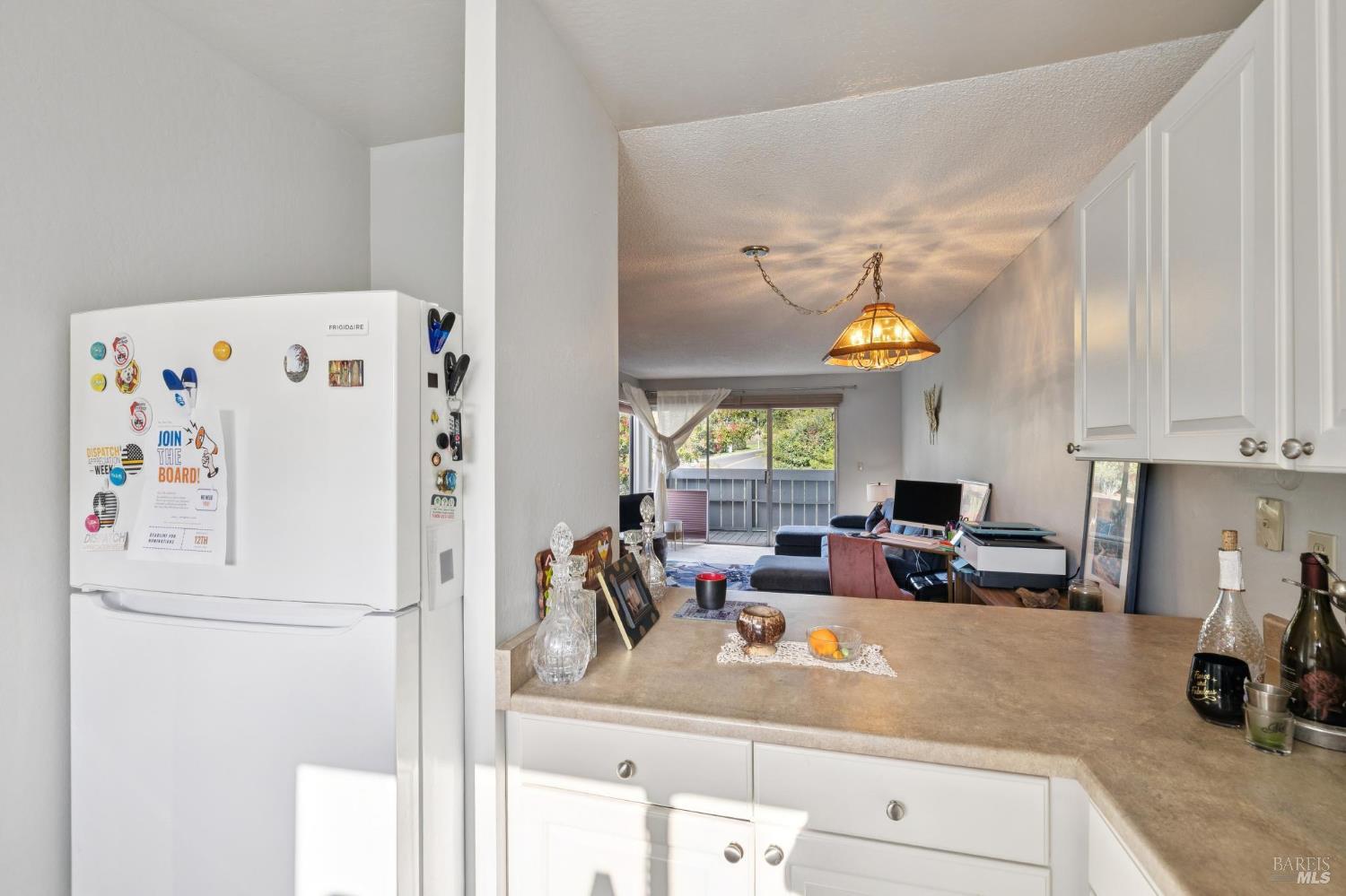 Detail Gallery Image 17 of 34 For 900 Southampton Rd #2,  Benicia,  CA 94510 - 1 Beds | 1 Baths