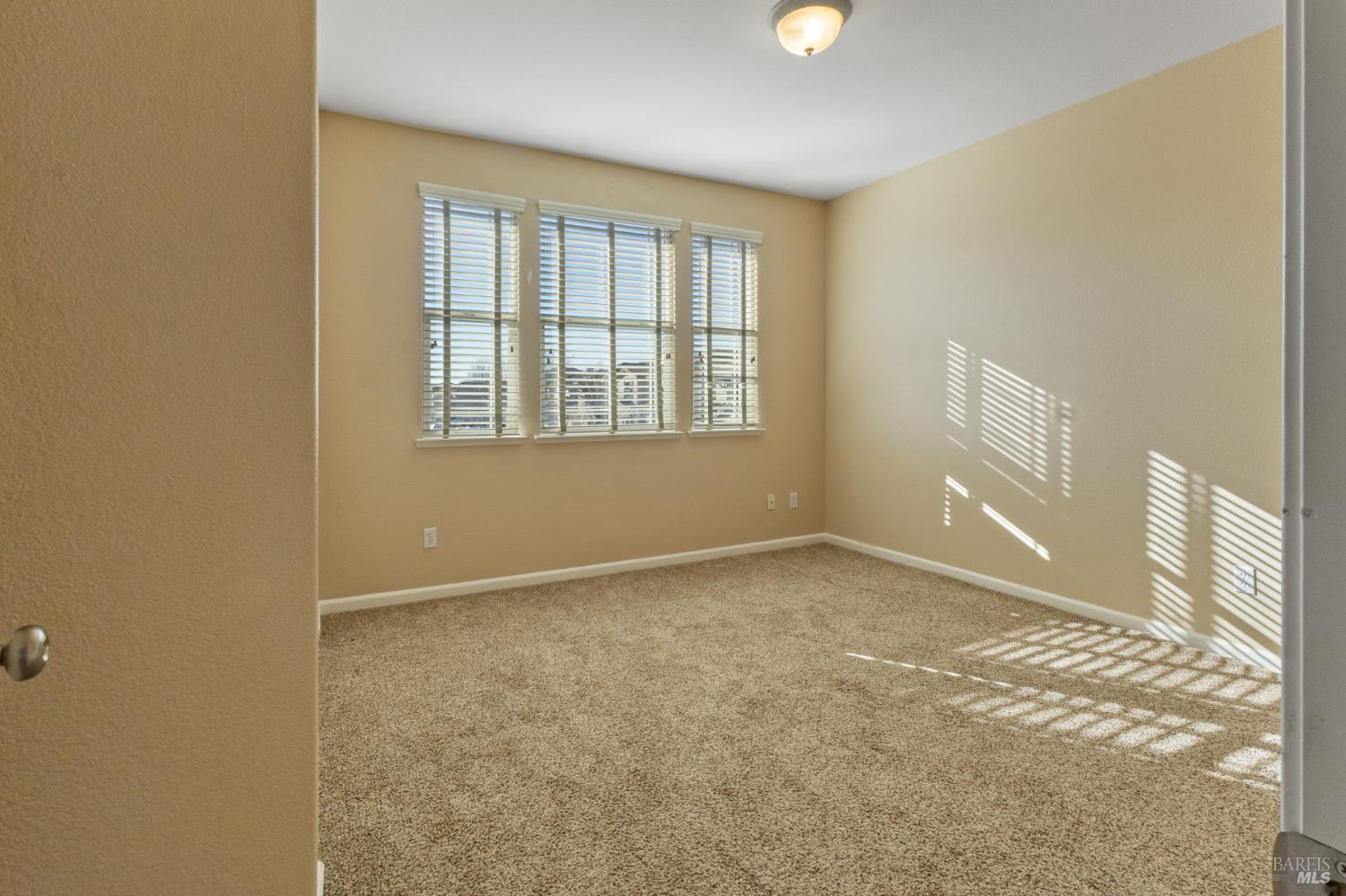 Detail Gallery Image 36 of 48 For 5018 Brown Ln, Fairfield,  CA 94533 - 3 Beds | 2/1 Baths