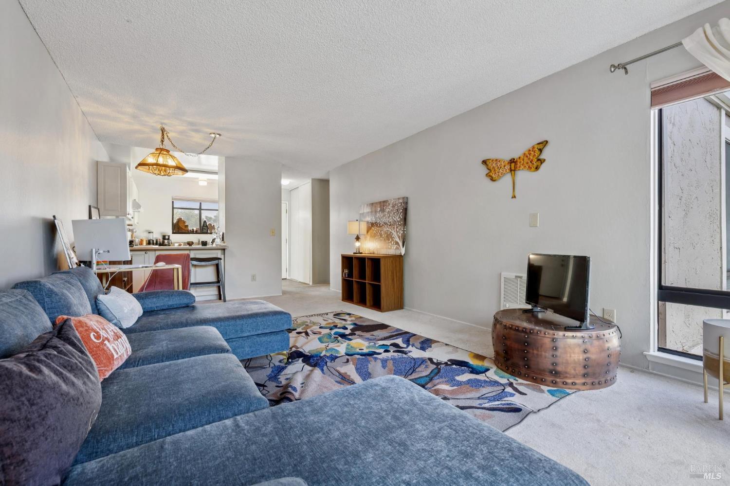 Detail Gallery Image 13 of 34 For 900 Southampton Rd #2,  Benicia,  CA 94510 - 1 Beds | 1 Baths