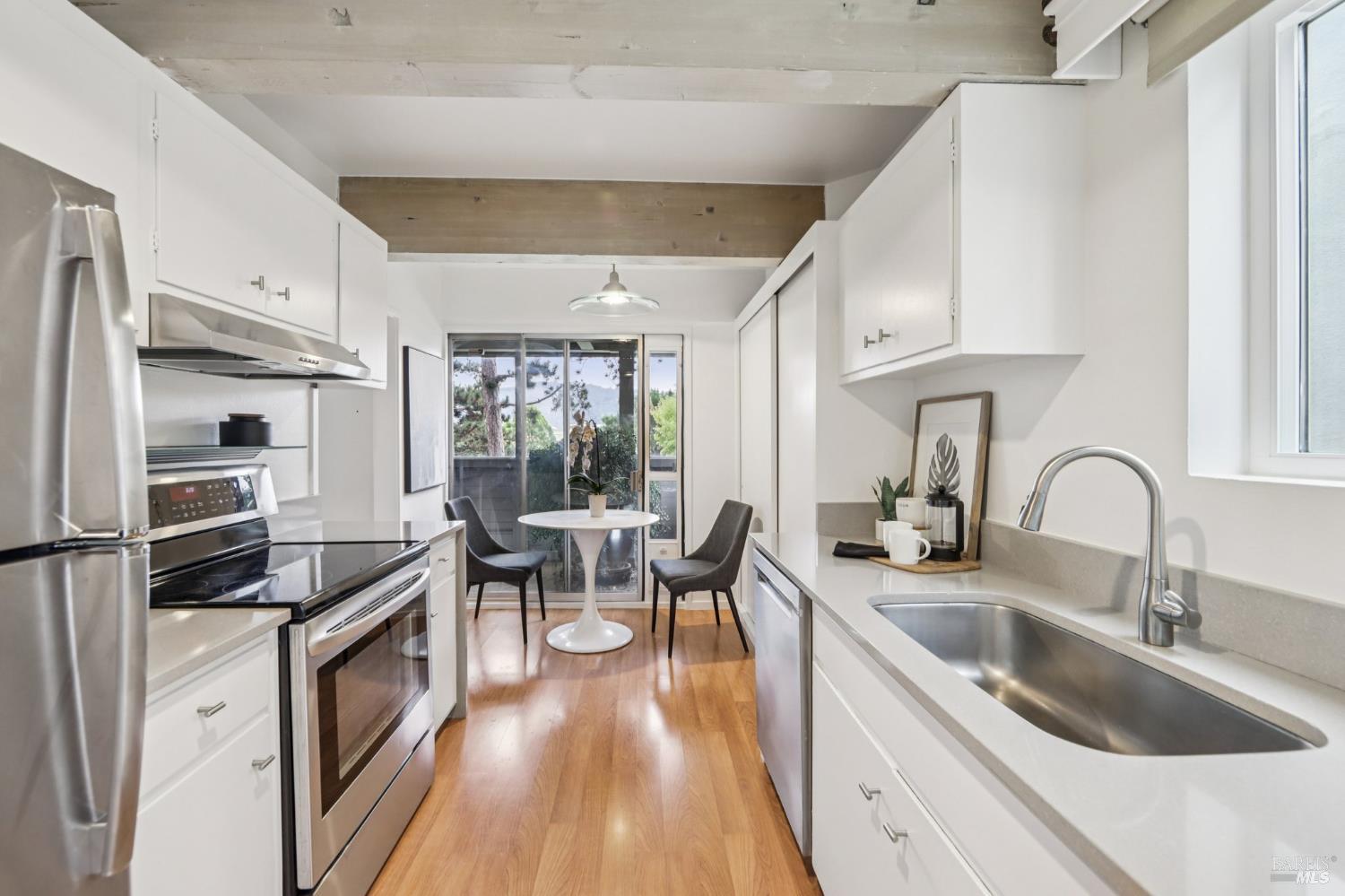 Detail Gallery Image 16 of 64 For 290 via Casitas Unkn #206,  Greenbrae,  CA 94904 - 3 Beds | 2 Baths