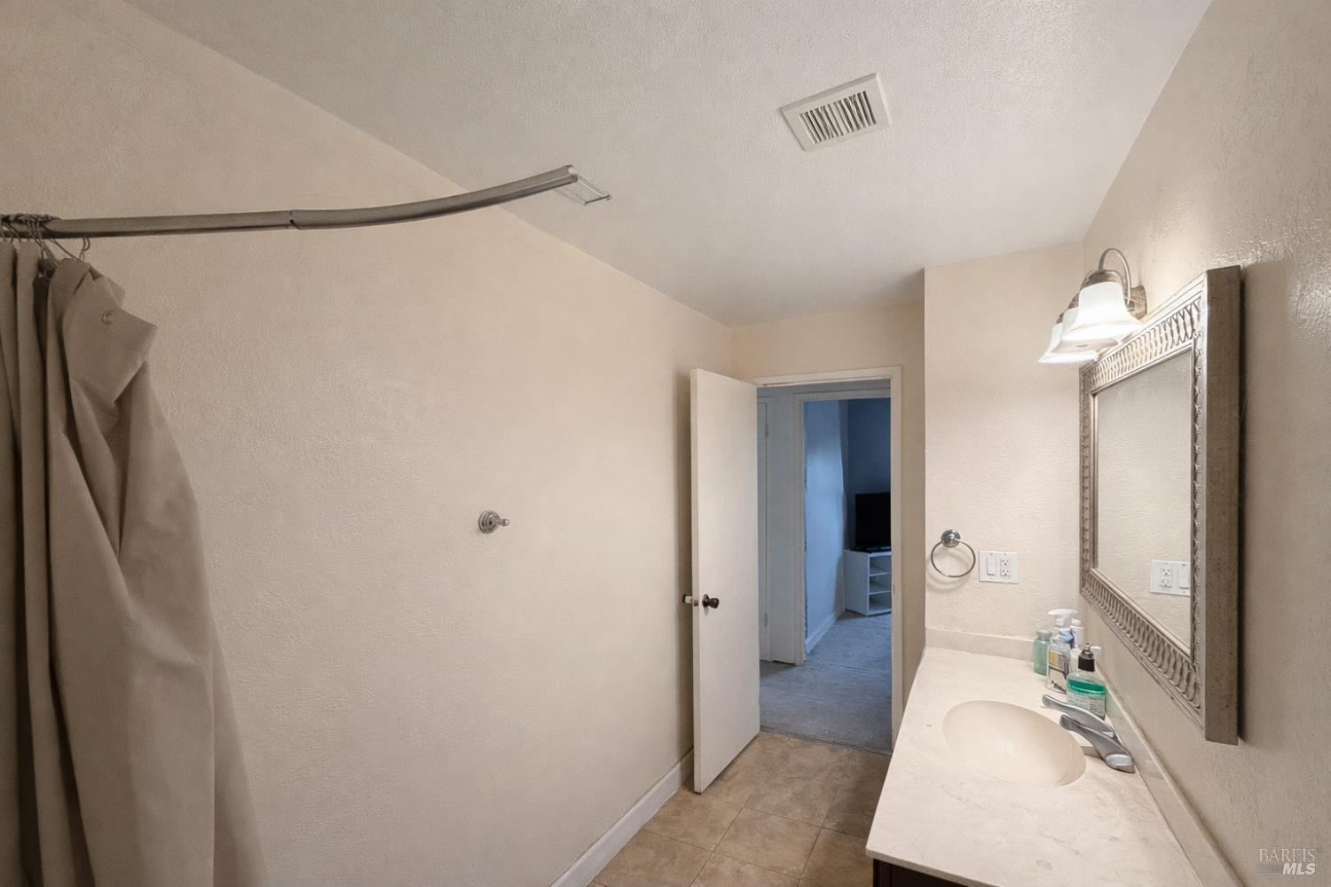Detail Gallery Image 49 of 67 For 2795 Vista Palomar Unkn, Fairfield,  CA 94534 - 4 Beds | 2/1 Baths