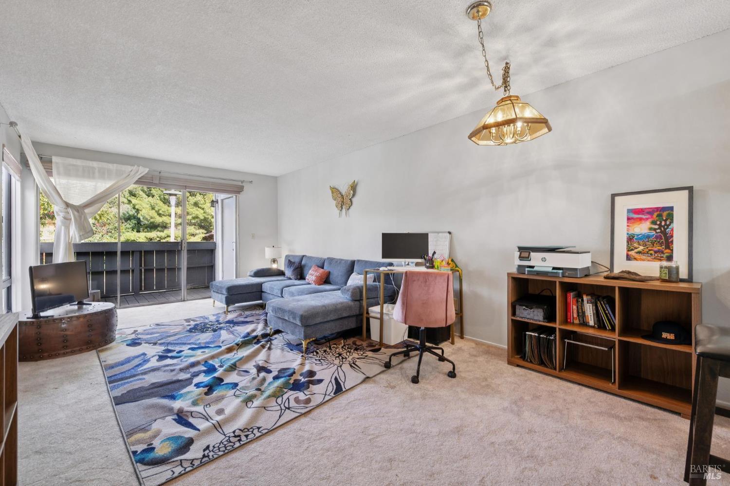 Detail Gallery Image 6 of 34 For 900 Southampton Rd #2,  Benicia,  CA 94510 - 1 Beds | 1 Baths