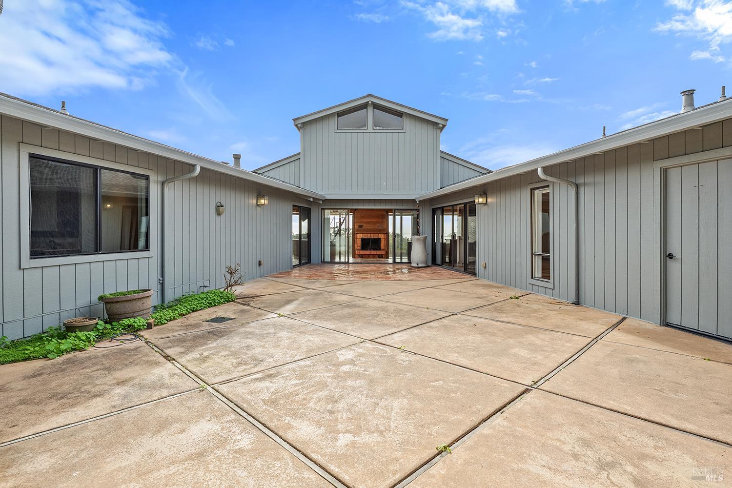 Detail Gallery Image 21 of 28 For 190 Starboard Ct, Bodega Bay,  CA 94923 - 3 Beds | 2 Baths