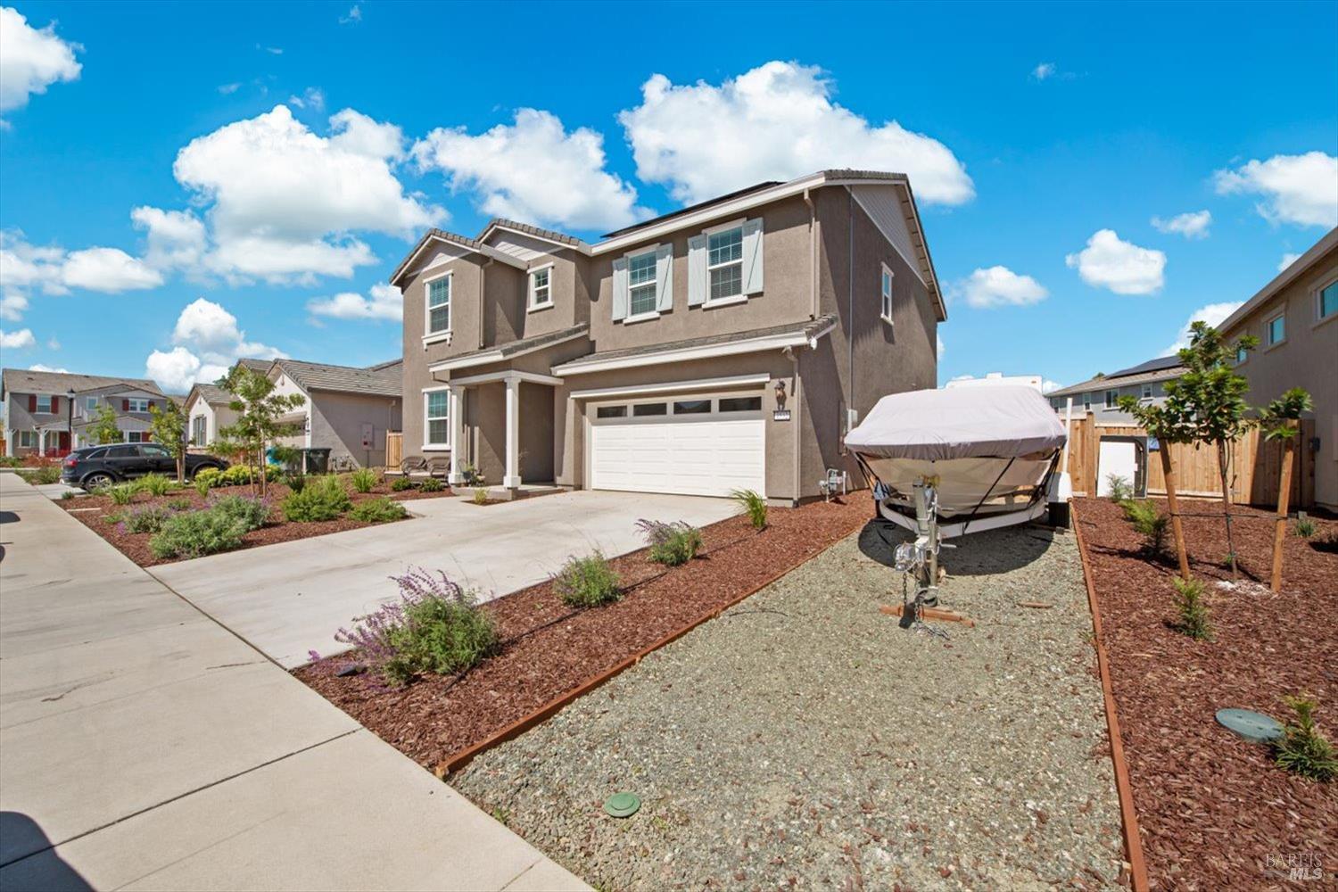 Detail Gallery Image 5 of 81 For 1532 Base Ct, Dixon,  CA 95620 - 4 Beds | 3 Baths