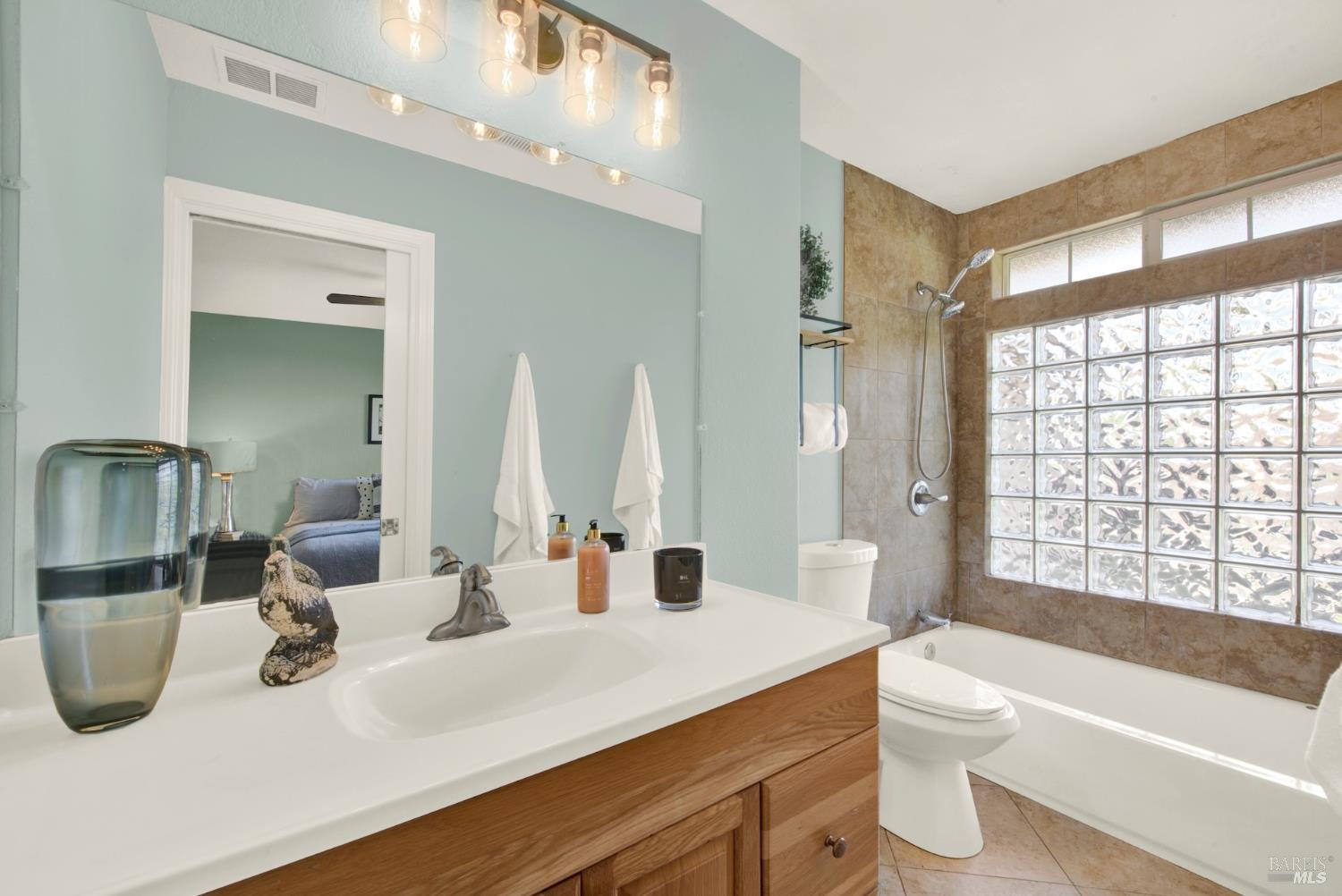 Detail Gallery Image 37 of 54 For 1858 Barbour Dr, Fairfield,  CA 94534 - 3 Beds | 2 Baths