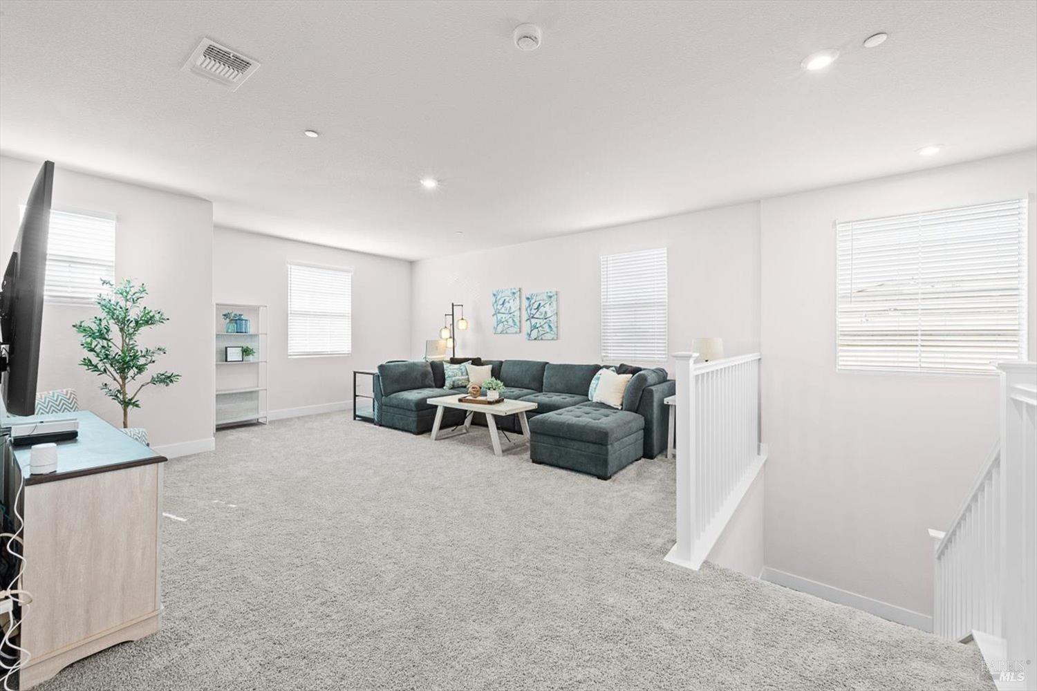 Detail Gallery Image 39 of 81 For 1532 Base Ct, Dixon,  CA 95620 - 4 Beds | 3 Baths