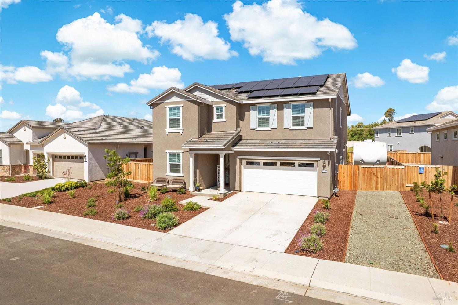 Detail Gallery Image 7 of 81 For 1532 Base Ct, Dixon,  CA 95620 - 4 Beds | 3 Baths