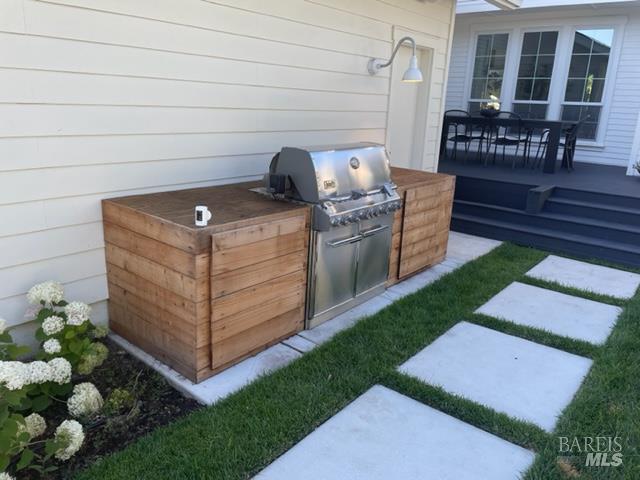 Detail Gallery Image 30 of 41 For 230 Newcomb St, Sonoma,  CA 95476 - 3 Beds | 3 Baths