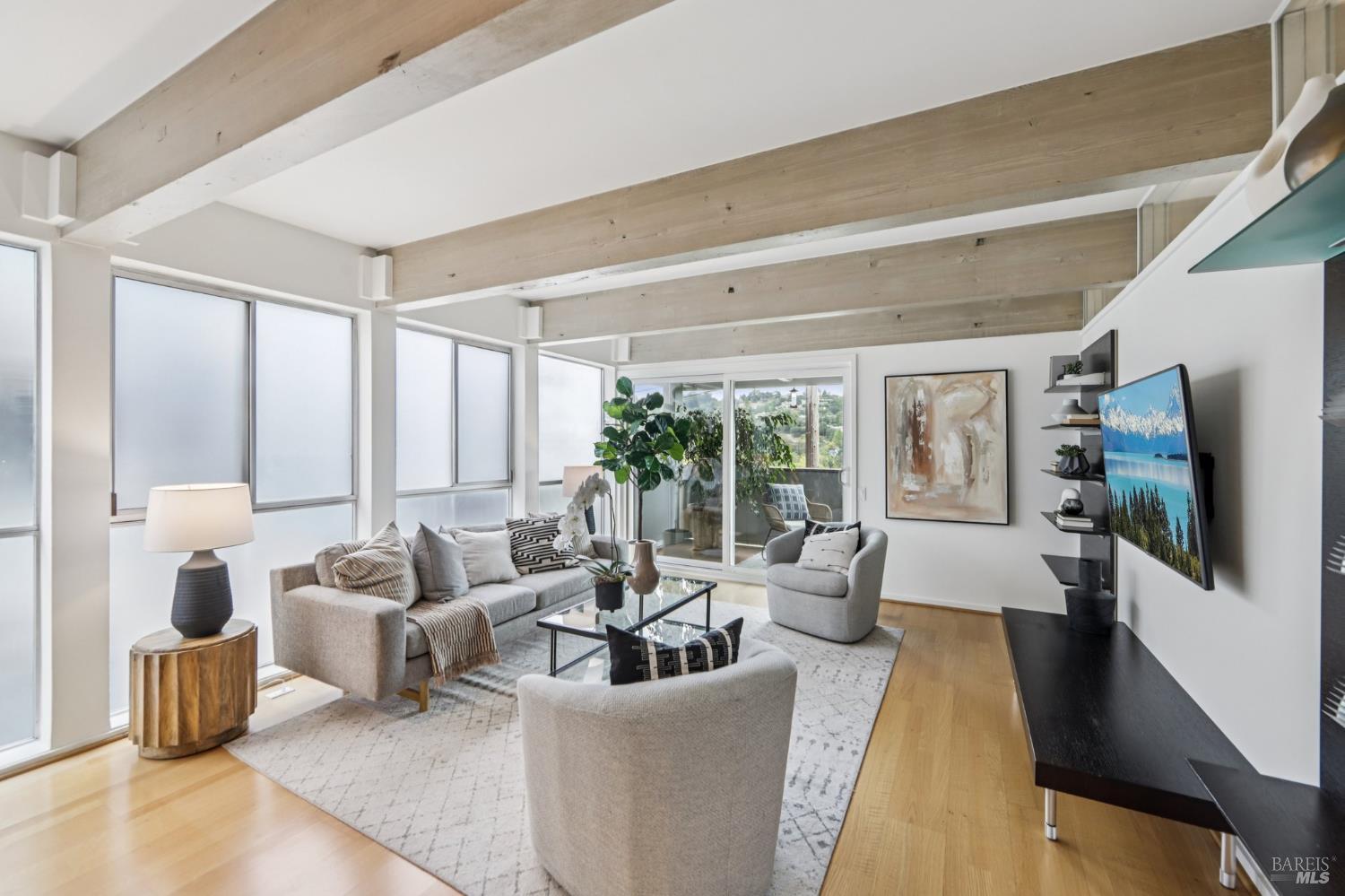 Detail Gallery Image 10 of 64 For 290 via Casitas Unkn #206,  Greenbrae,  CA 94904 - 3 Beds | 2 Baths