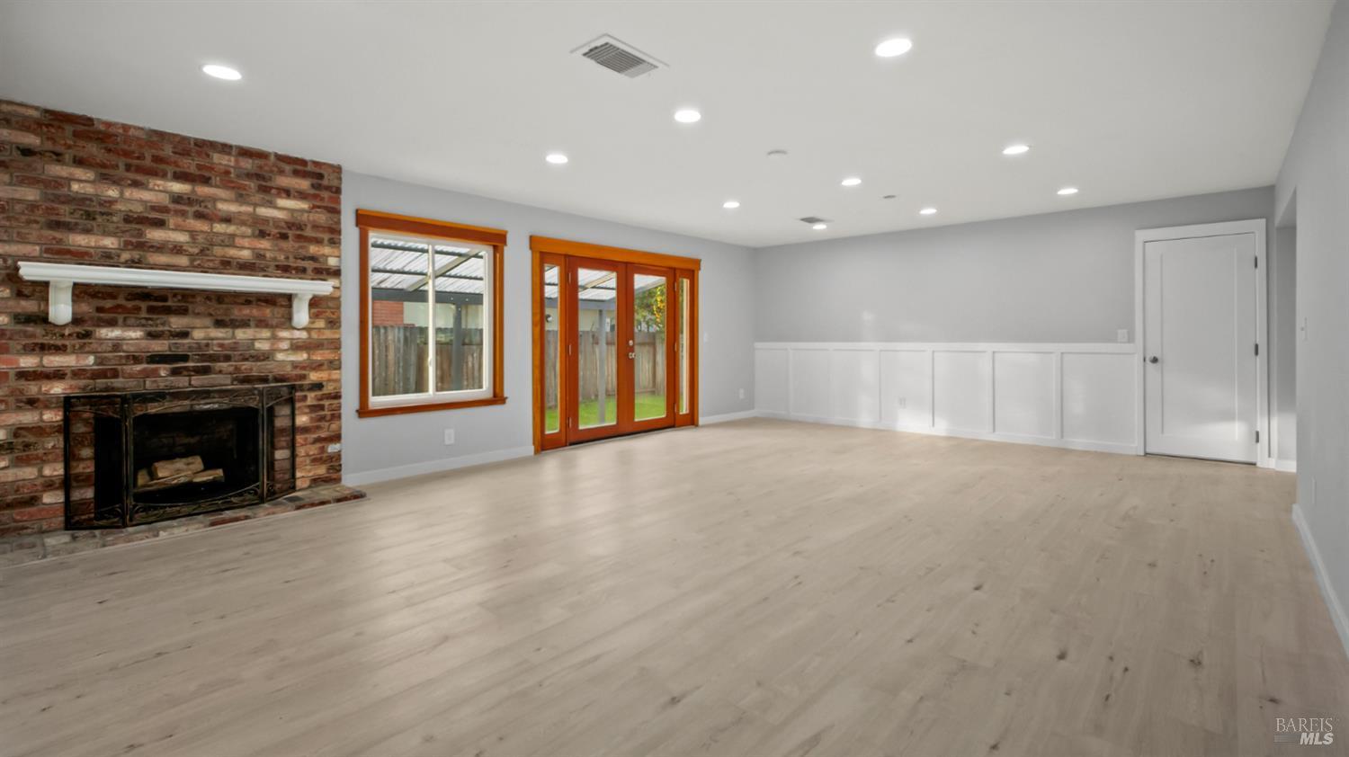 Detail Gallery Image 5 of 15 For 2611 Lilac St, Fairfield,  CA 94533 - 4 Beds | 2 Baths