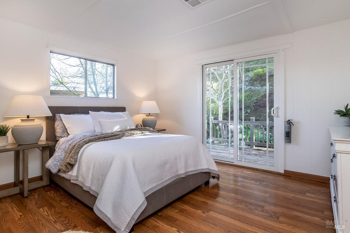 Detail Gallery Image 10 of 16 For 119 Marin Valley Dr, Novato,  CA 94949 - 2 Beds | 2 Baths