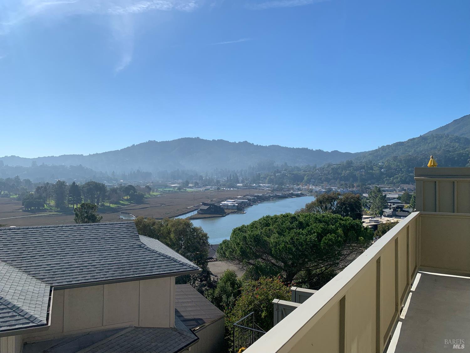 Detail Gallery Image 17 of 24 For 175 Upper via Casitas Dr #10,  Greenbrae,  CA 94904 - 2 Beds | 2 Baths