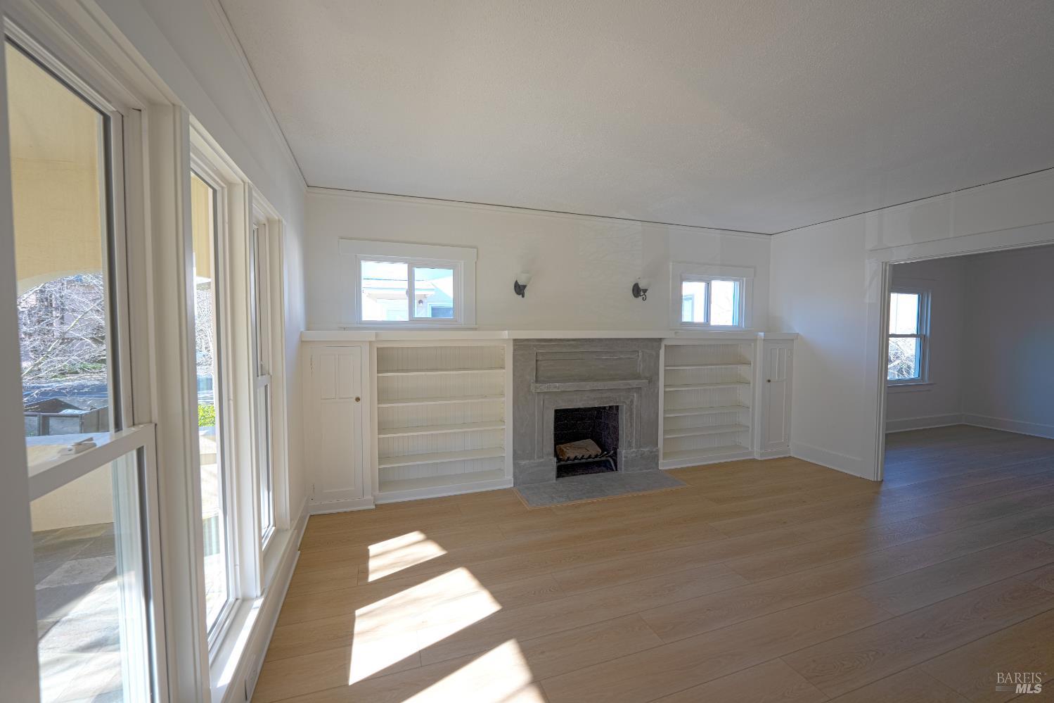 Detail Gallery Image 5 of 22 For 20 Taylor St, San Rafael,  CA 94901 - – Beds | – Baths