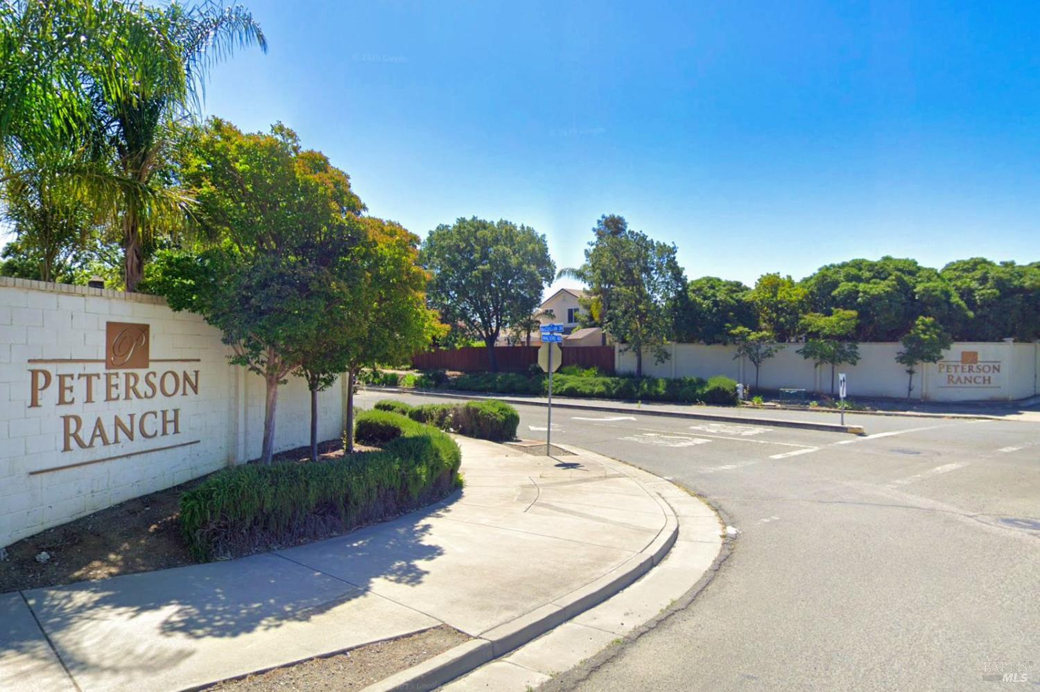 Detail Gallery Image 4 of 82 For 1648 Tucson Cir, Suisun City,  CA 94585 - 3 Beds | 2/1 Baths