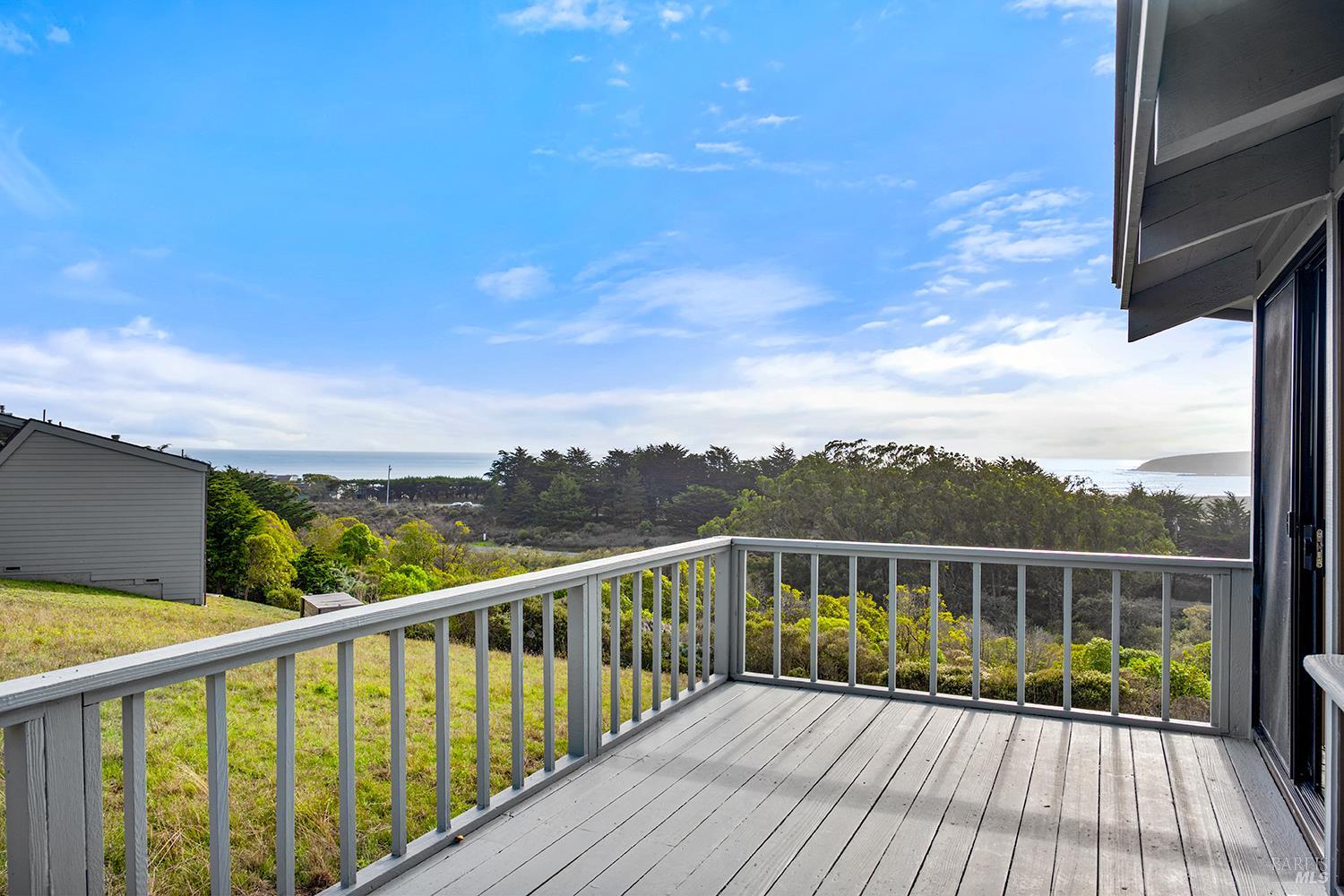 Detail Gallery Image 7 of 28 For 190 Starboard Ct, Bodega Bay,  CA 94923 - 3 Beds | 2 Baths