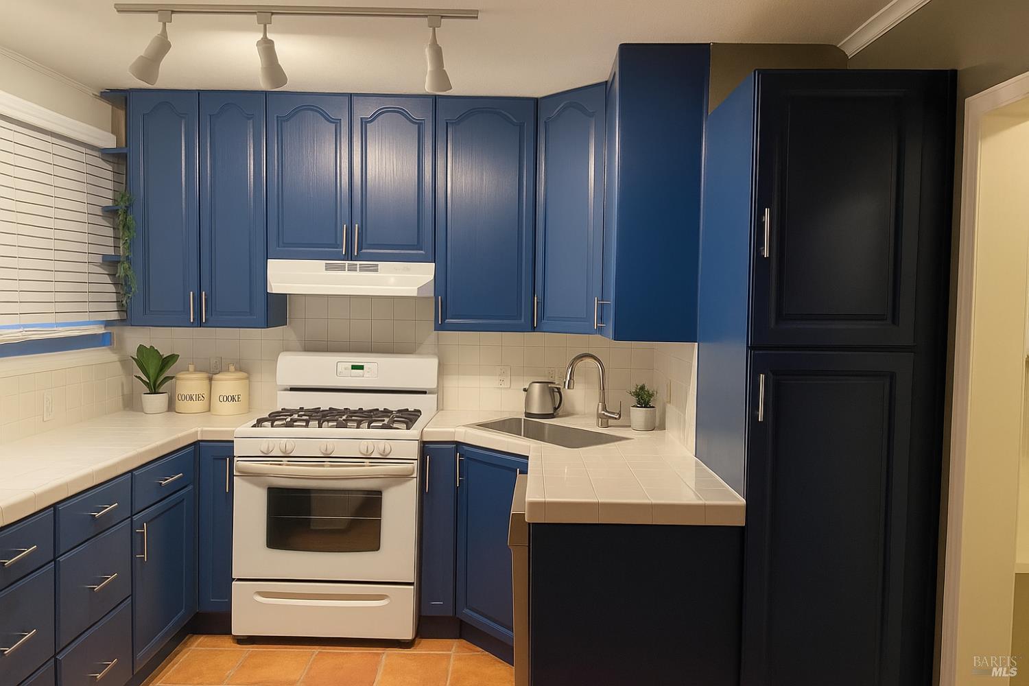 Front Image Thumbnail for BA326003038