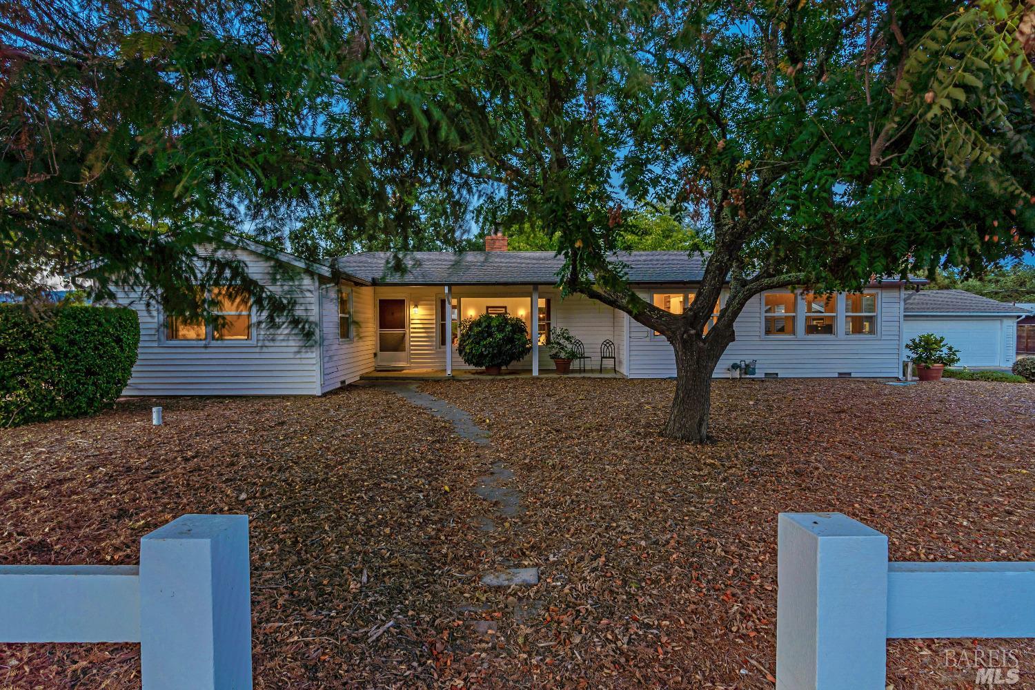 Detail Gallery Image 33 of 34 For 1234 Davis Ln, Saint Helena,  CA 94574 - 2 Beds | 1/1 Baths