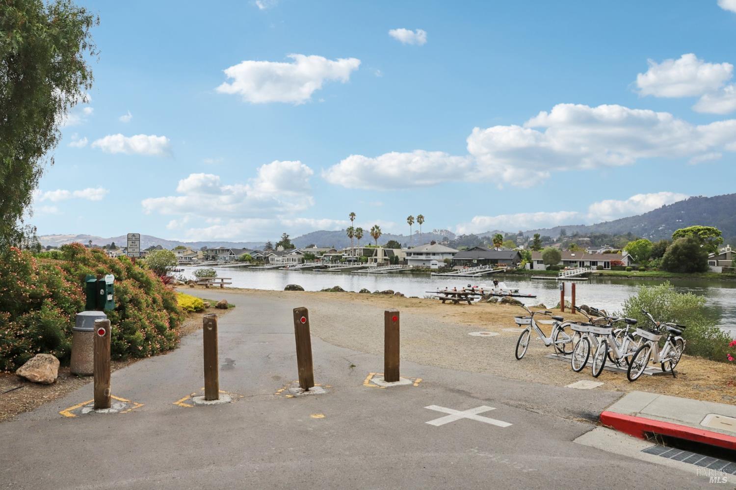 Detail Gallery Image 49 of 64 For 290 via Casitas Unkn #206,  Greenbrae,  CA 94904 - 3 Beds | 2 Baths