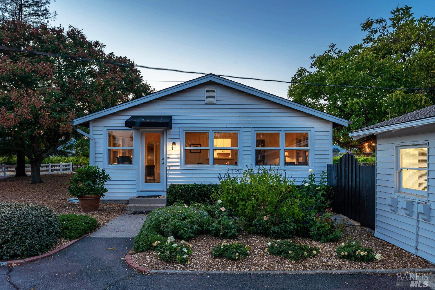 Detail Gallery Image 32 of 34 For 1234 Davis Ln, Saint Helena,  CA 94574 - 2 Beds | 1/1 Baths