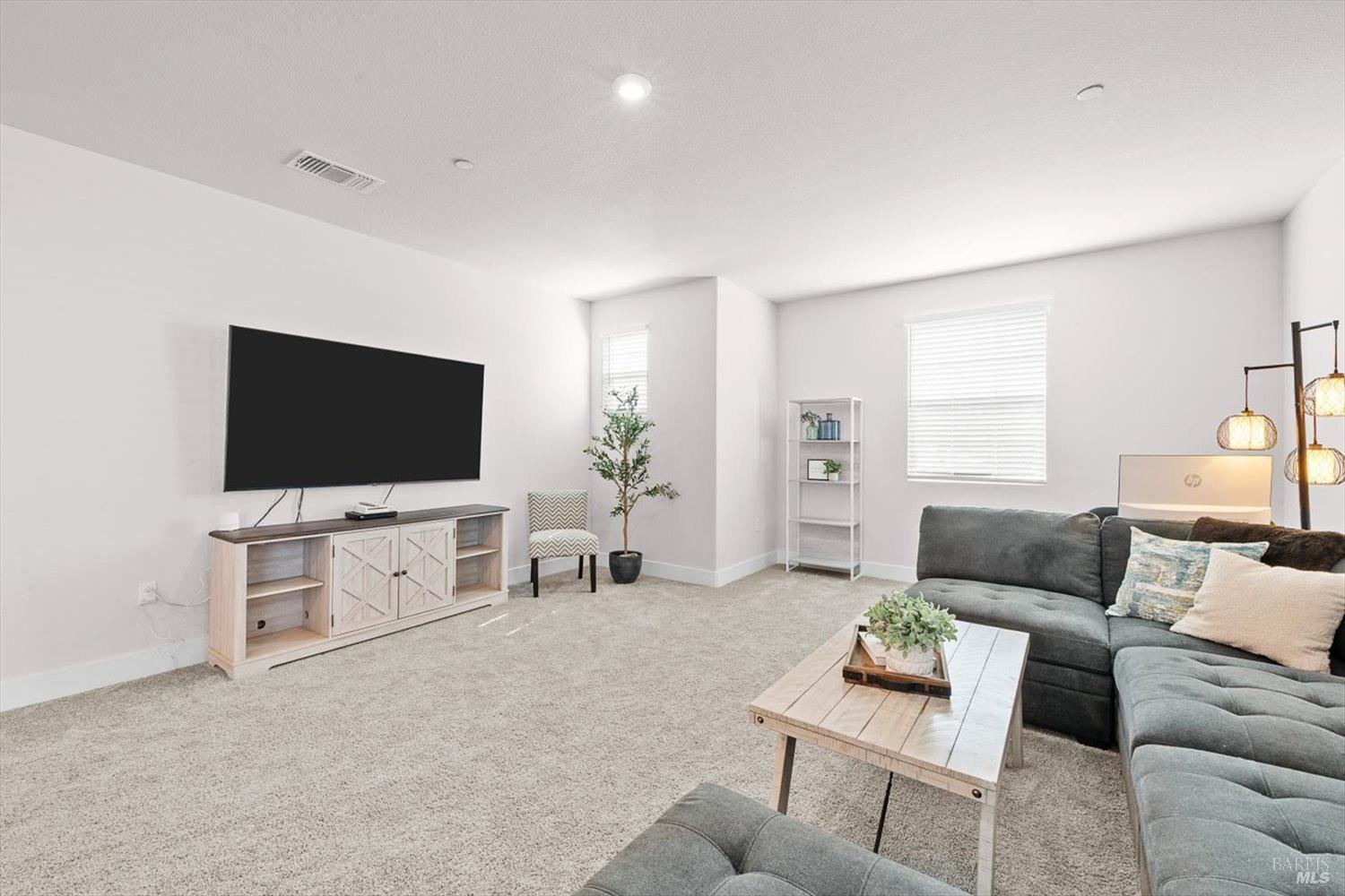 Detail Gallery Image 42 of 81 For 1532 Base Ct, Dixon,  CA 95620 - 4 Beds | 3 Baths