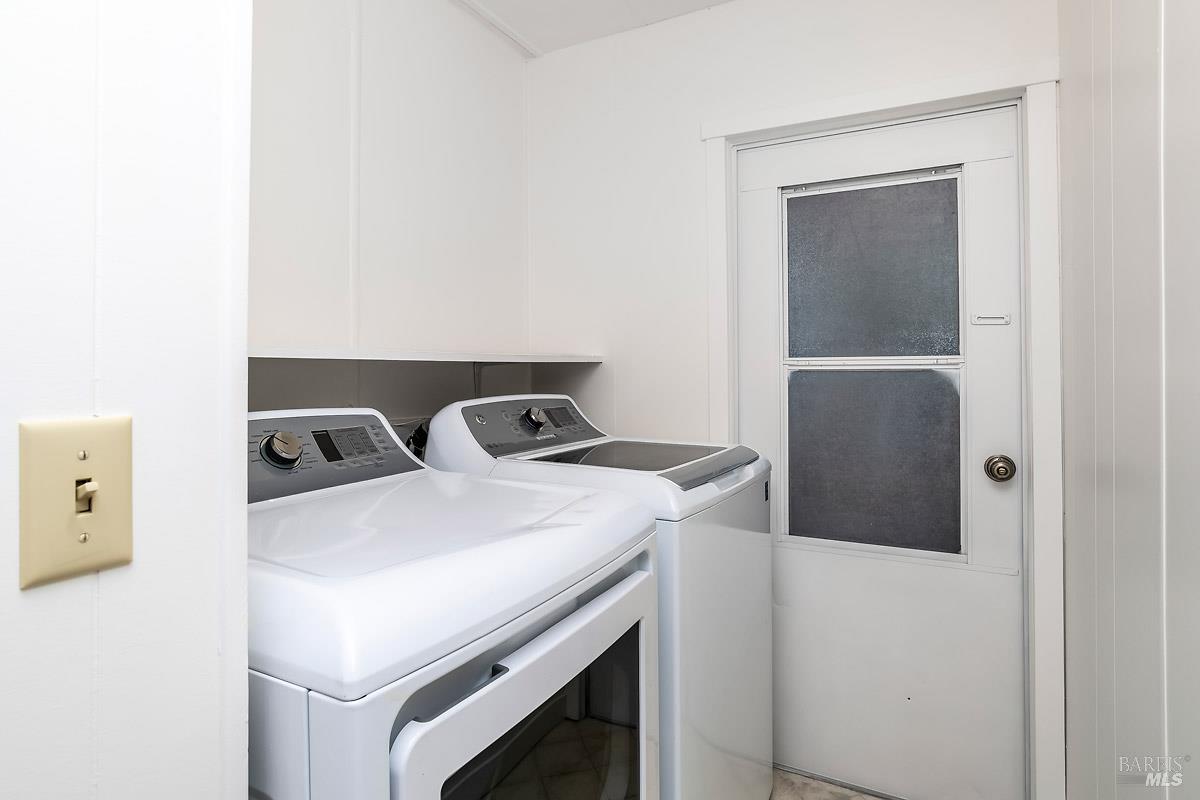 Detail Gallery Image 14 of 16 For 119 Marin Valley Dr, Novato,  CA 94949 - 2 Beds | 2 Baths