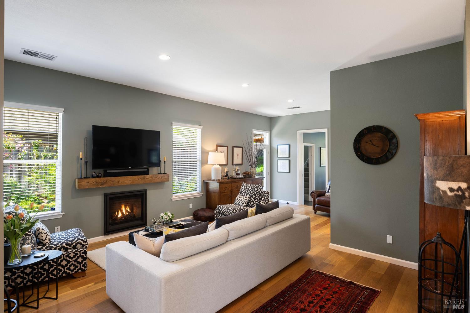 Detail Gallery Image 4 of 38 For 806 Chiles Ave, Saint Helena,  CA 94574 - 3 Beds | 2/1 Baths