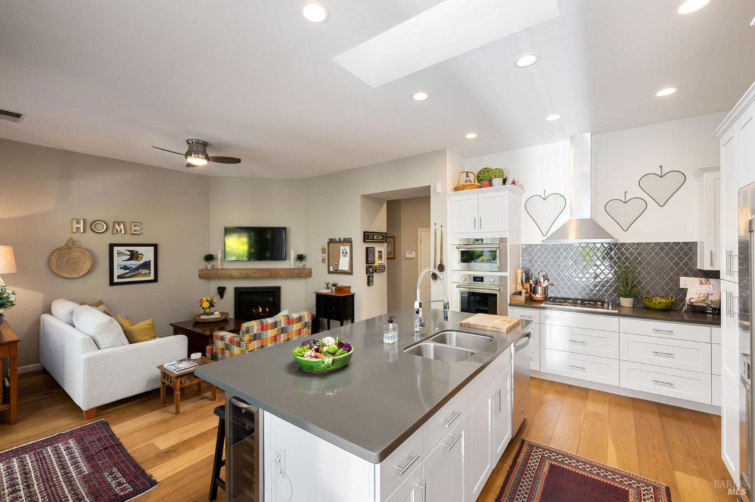 Detail Gallery Image 15 of 38 For 806 Chiles Ave, Saint Helena,  CA 94574 - 3 Beds | 2/1 Baths