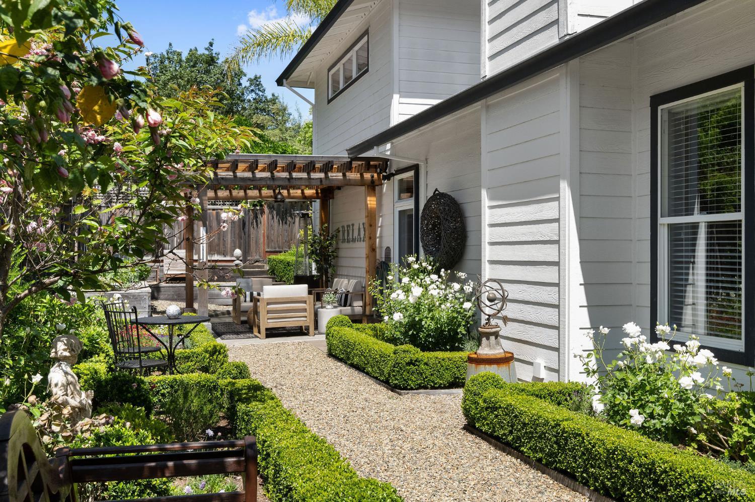 Detail Gallery Image 36 of 38 For 806 Chiles Ave, Saint Helena,  CA 94574 - 3 Beds | 2/1 Baths