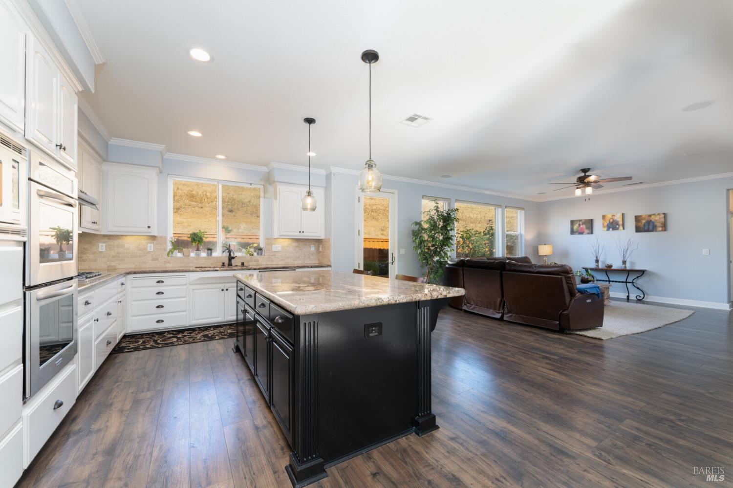 Detail Gallery Image 15 of 78 For 628 Stephen Ct, Benicia,  CA 94510 - 5 Beds | 4 Baths