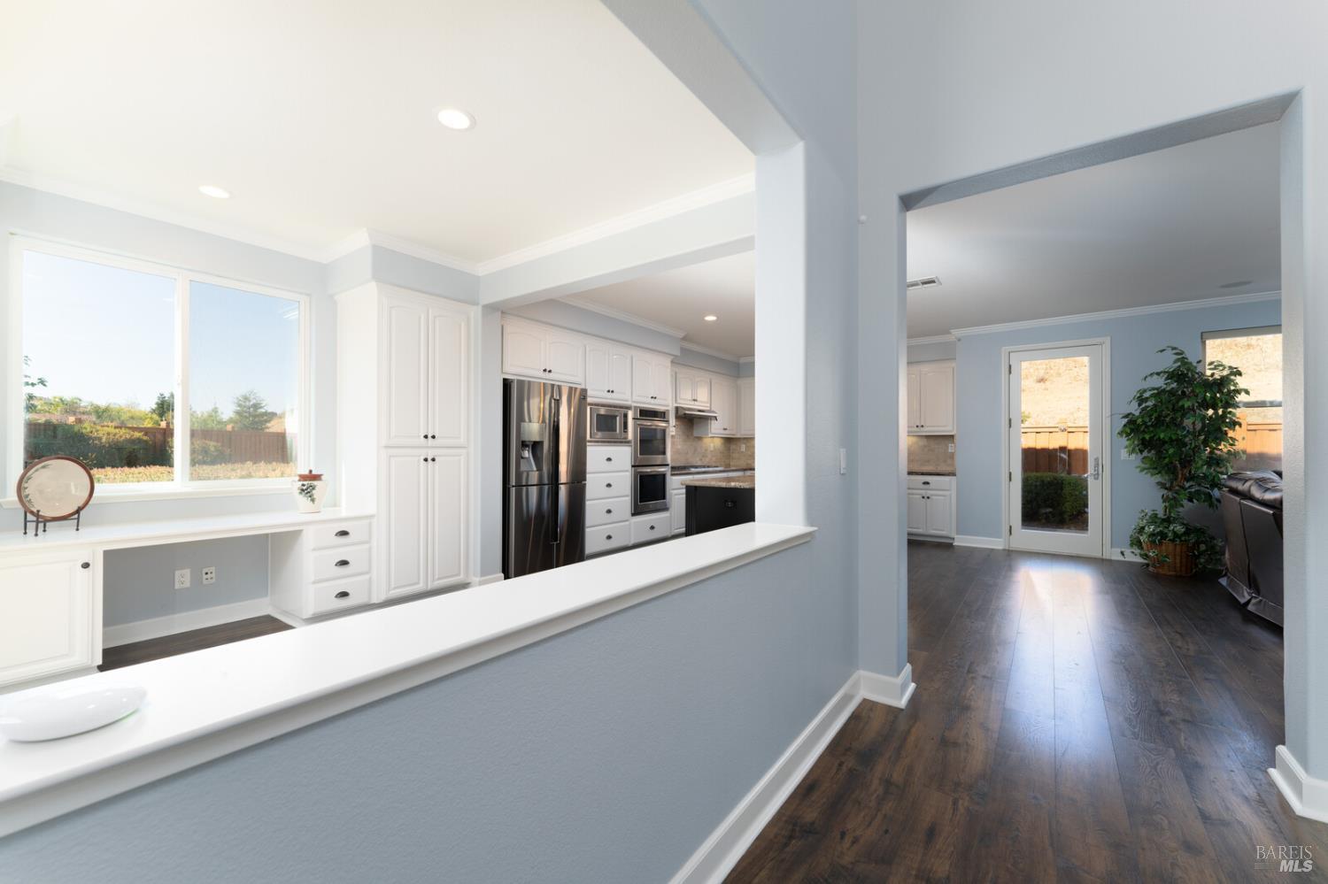 Detail Gallery Image 13 of 78 For 628 Stephen Ct, Benicia,  CA 94510 - 5 Beds | 4 Baths